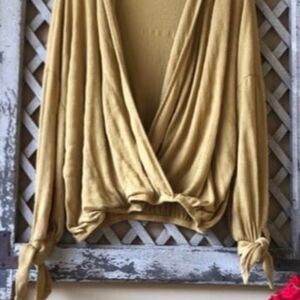 Blu-Pepper Top  Mustard Color